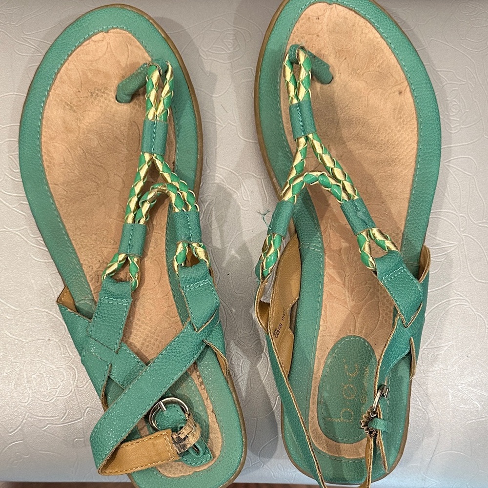 B.O.C Green and Tan Thong Women's Sandals